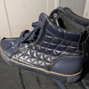 Guess Men's Melo2 Sneakers in a dark blue quilted Size 10